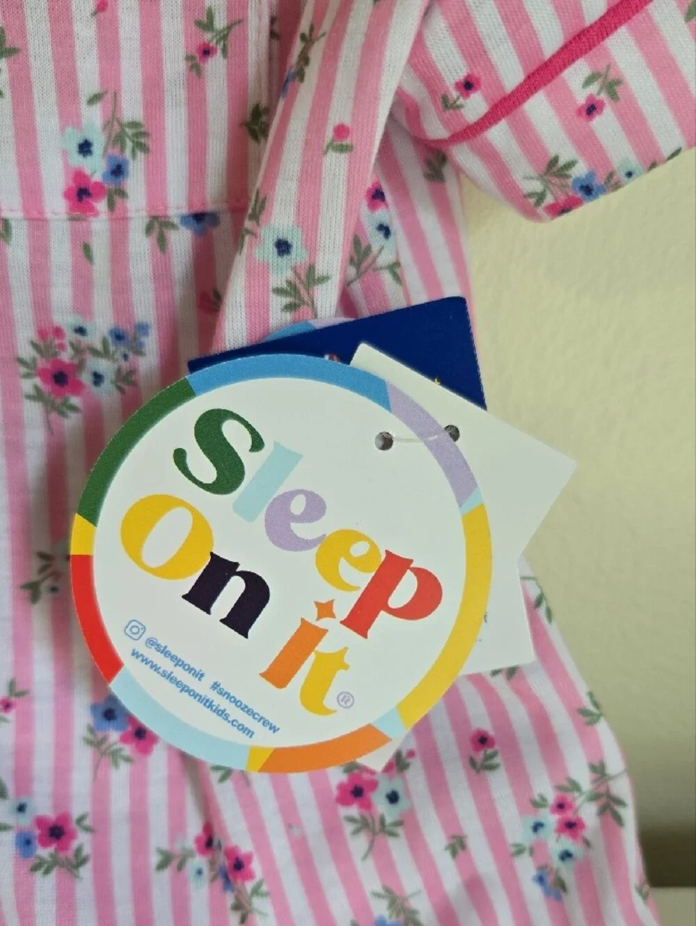 Sleep On It NWT Pink Floral Stripe Kids Pajama Set